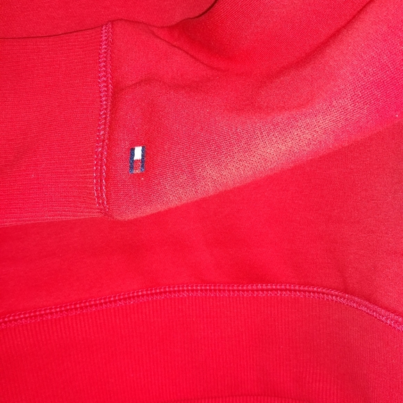 Red Tommy Hilfiger Pullover - Picture 2 of 3